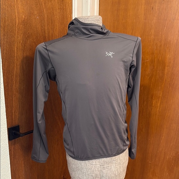 Arcteryx Men's Phasic sun hoodie medium - Picture 1 of 11